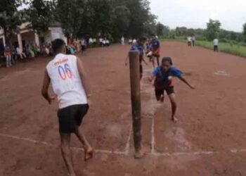 खो-खो खेळाने दिली वांझोळे गावाला नवी राष्ट्रीय ओळख!