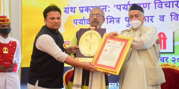  प्रीतम म्हात्रे यांचा राज्यपालांच्या हस्ते गौरव