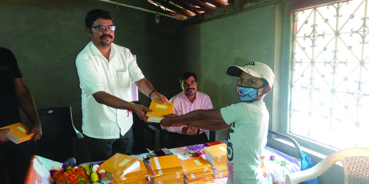 शाळा बंद असल्याने विद्यार्थ्यांचे नुकसान