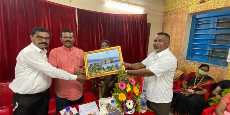 मुरुडमध्ये सेवानिवृत्तांचा सत्कार