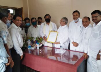 उर्दू हायस्कूल इमारतीसाठी निधीची मागणी