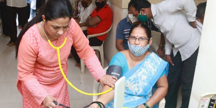 तीन टप्प्यात पाच हजारांहूनअधिक लाभार्थ्यांचे लसीकरण यशस्वी