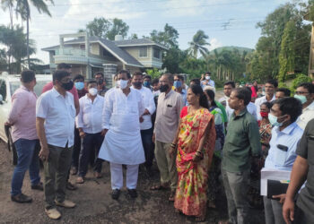 बोर्लीमांडला पूरग्रस्त भागांचे पंचनामे करा