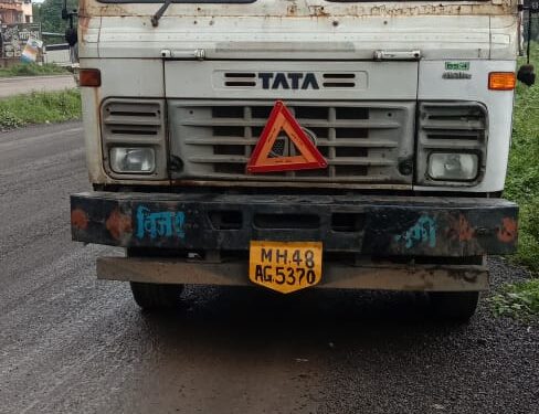 भरधाव ट्रेलरची दुचाकीस्वाराला धडक, दुचाकीस्वार जागीच ठार, चालक फरार