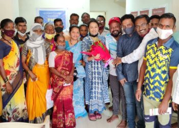 शेकापच्या लसीकरण मोहिमेला उत्स्फूर्त प्रतिसाद