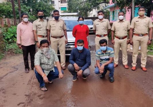 वालरस दंताच्या तस्करीप्रकरणी तिघांना अटक