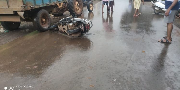 दुचाकी अपघात नंतर वाहतुकी चे नियम जनजागृती क्रमप्राप्त