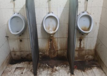 शासकीय कार्यालयांना स्वच्छतेचे वावडे