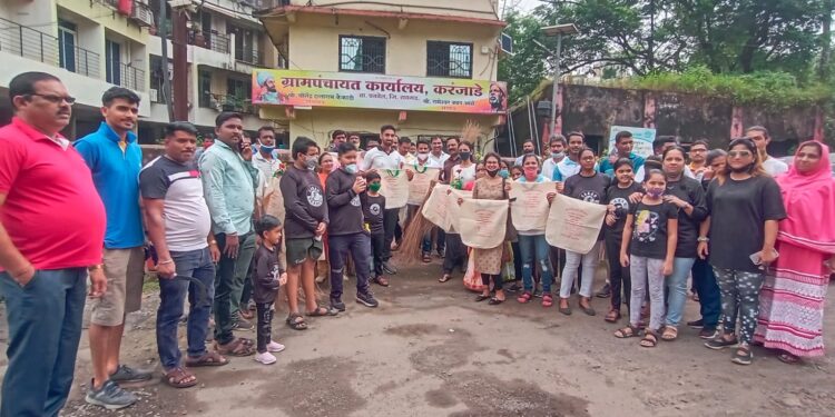 करंजाडेत स्वच्छतेसाठी गांधीगिरी