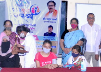 मुरुडमध्ये महाविद्यालयीन विद्यार्थ्यांसाठी लसीकरण