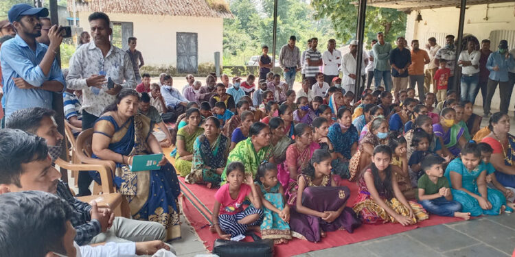 49 वर्षानंतर बहिरीवाडी ग्रामस्थांना मिळाला सातबारा