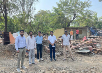 नगरपरिषदेकडून अतिक्रमण जमीनदोस्त