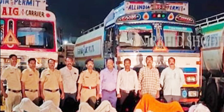 उरणमध्ये मळीची विनापरवाना वाहतूक
