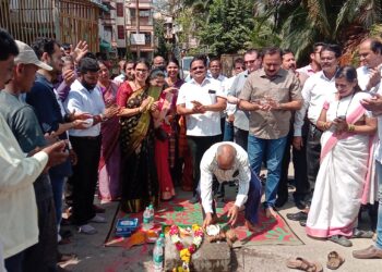 उरण शहरातील रस्त्यांचे भूमिपूजन