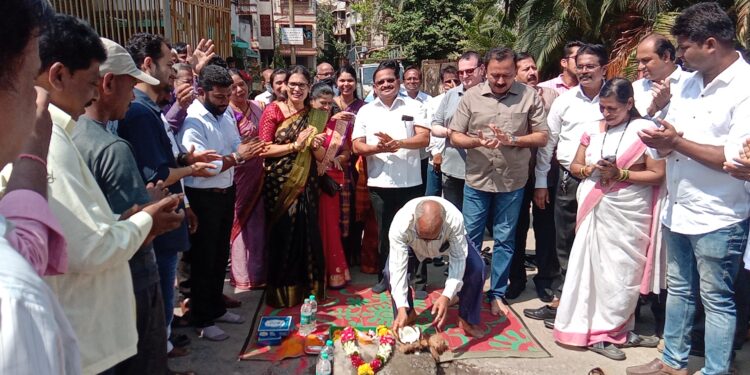 उरण शहरातील रस्त्यांचे भूमिपूजन