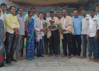 समाजातील कर्तृत्वान व्यक्तींचा सन्मान