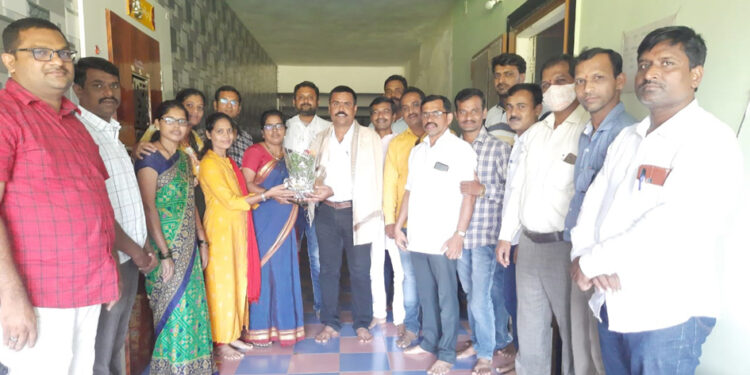 अजय कापसे यांचा सन्मान