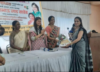 रोजगार प्रशिक्षणातून महिला स्वावलंबी