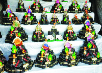 दीपावलीसाठी तयार किल्ल्यांना पसंती