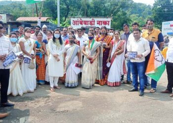 बंदला कोलाड येथे संमिश्र प्रतिसाद