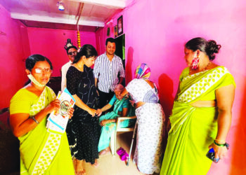 नागाव ग्रामपंचायतीचे घरोघरी लसीकरण मोहिम