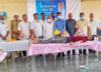 रक्तदान शिबिरात 100 युनिट रक्त संकलित