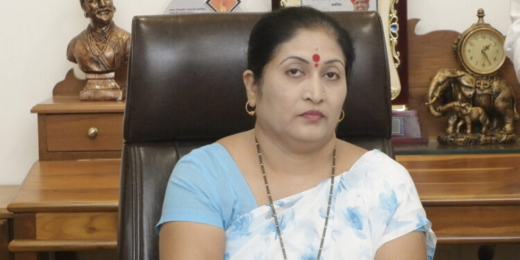 विहूर जमिन प्रकरण! खरेदीदारासोबत आमचे मैत्रीचे संबंध; मानसी दळवींचा धक्कादायक खुलासा