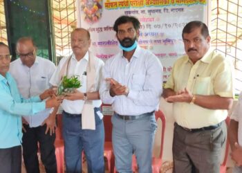 मंदिरात सुरू केले स्पर्धा परिक्षा मार्गदर्शन केंद्र