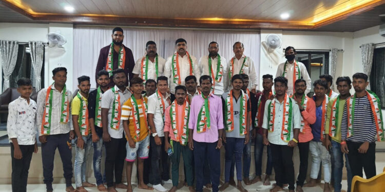 भडवळ युवकांचा राष्ट्रवादीमध्ये प्रवेश