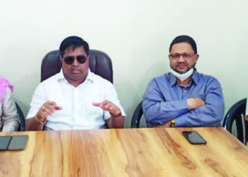 राष्ट्रवादीने मढ्याच्या टाळूवरचे लोणी खाल्ले