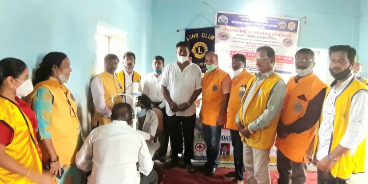 शहाबाज येथील नेत्रचिकित्सा शिबीर