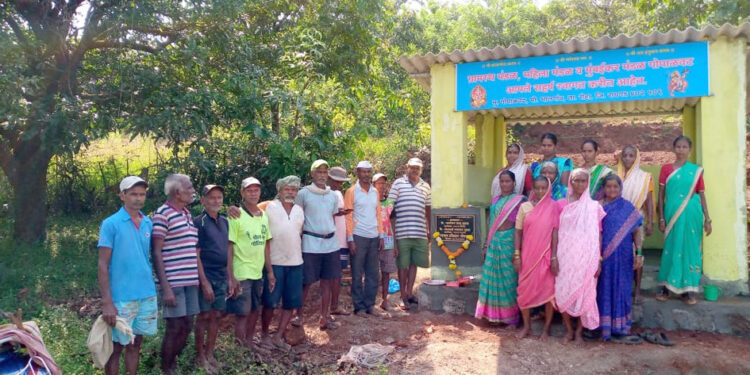 गोपाळवट येथे निवारा शेडची उभारणी