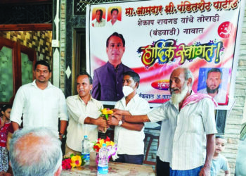 तोराडी मोहल्ला मुस्लिम कार्यकर्त्यांचा शेकापमध्ये प्रवेश