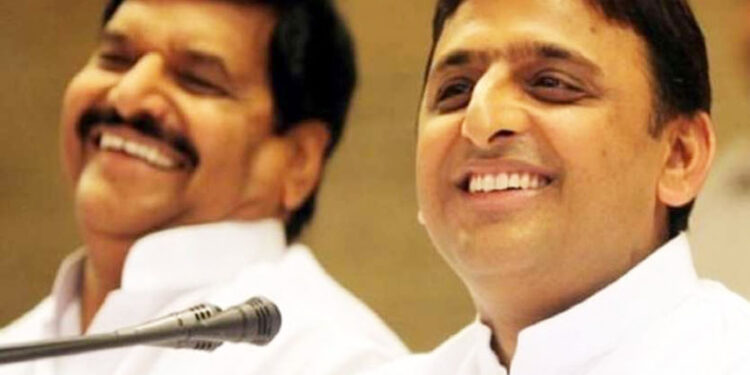 अखिलेश यादवांकडून युतीचा शस्त्रप्रयोग