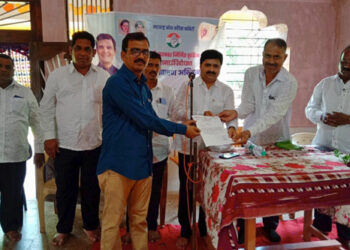 मोदी सरकार हे जनतेची लूट करणारे सरकार