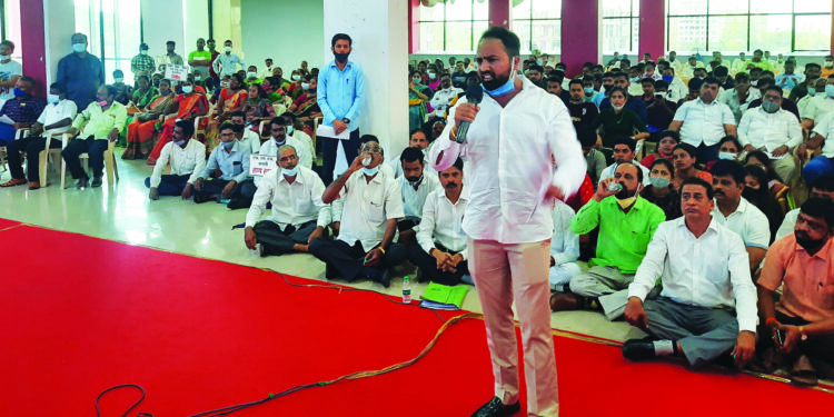 एसएमएसएन ओल्वीनच्या जनसुनावणीत ग्रामस्थ आक्रमक