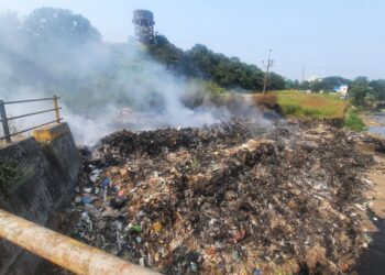 नेरळच्या डम्पिंग ग्राऊंडमधून धुराचे लोट
