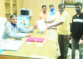 कोरलवाडी रस्त्यापासून वंचित