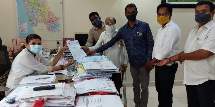 देशवासीयांच्या भावना दुखावणार्‍या कंगना रणावत यांचा पद्मश्री परत घ्या