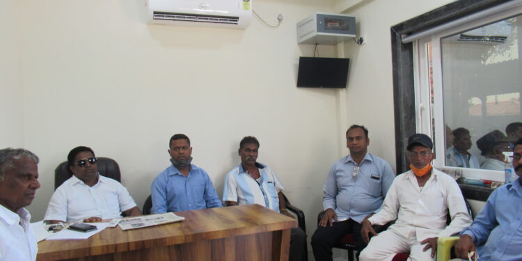 राष्ट्रवादीत प्रवेश करणारे शेकापचे नसून शिवसेनेचेच