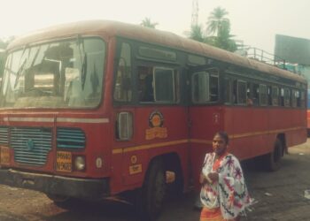 जिल्ह्यातील दोन डेपोतून एसटीच्या फेऱ्या सुरू