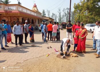 शेकापची वचनपूर्ती ; आक्षीच्या मुख्य रस्त्याच्या कामाला प्रारंभ