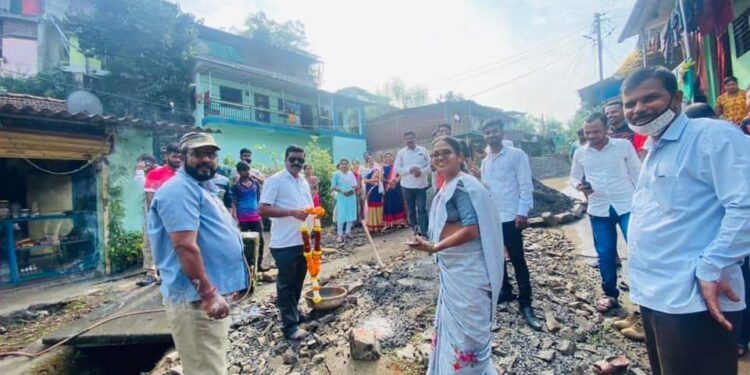 अंबिका नगर रस्त्याचे भूमीपुजन