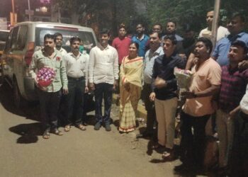 नगरसेवक निधीतुन विद्युत दिव्यांचे काम पूर्ण