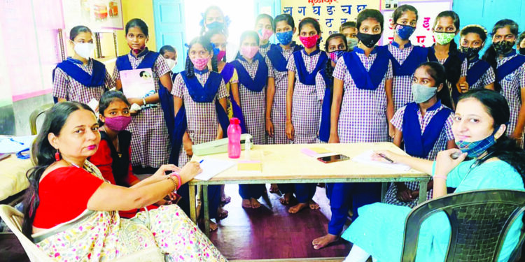 आपले आरोग्य सांभाळा; नागावच्या शिबीरात डॉ.मेघा घाटे यांचा सल्ला