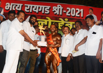 बेलोशी येथील शरीरसौष्ठव स्पर्धेत प्रशांत कावजी ठरला रायगड श्री