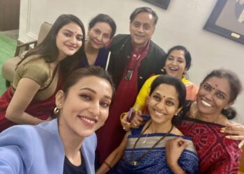 गुगलवर शशी थरूरचा ट्रेंड