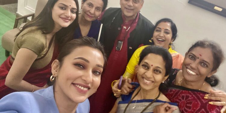 गुगलवर शशी थरूरचा ट्रेंड