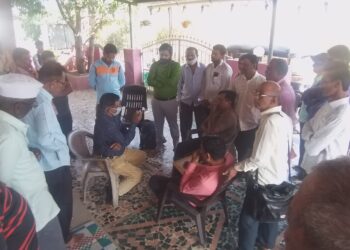 भूसंपादन प्रक्रियेमुळे शेतकरी आक्रमक