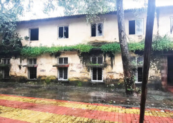 धोकादायक इमारती जमीनदोस्त करा; सम्यक विद्यार्थी संघटनेची मागणी